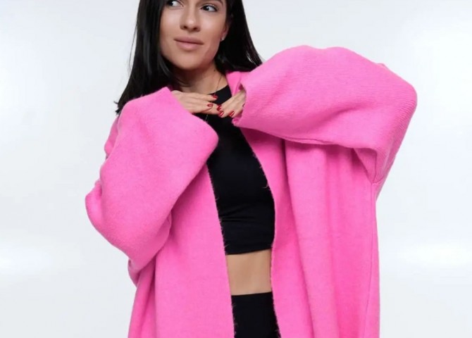 З чим носити кардиган: модні поєднання та трендові комплекти