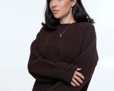 Види светрів: які повинні бути у вашому гардеробі цієї зими?