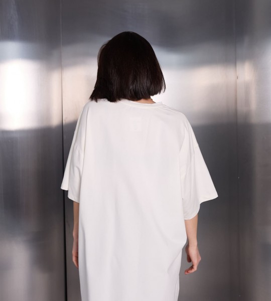 Футболка Oversize Glow Молочна | Showroom By Nona — зображення 3