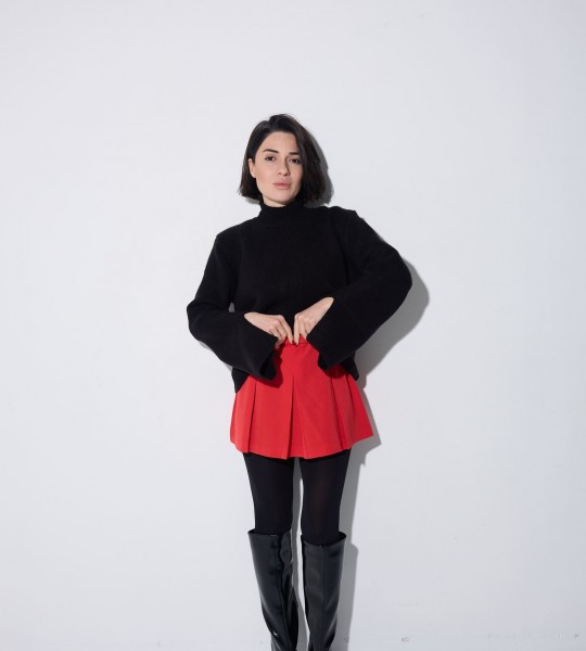 Спідниця Classic Pleat Червона | Showroom By Nona — зображення 2 Спідниця Classic Pleat Червона | Showroom By Nona — зображення 2