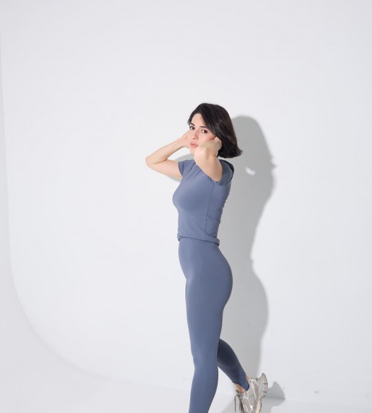 Футболка Aero Fit Сіра | Showroom By Nona — зображення 4