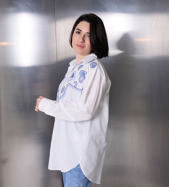 Сорочка Thread Harmony Біла | Showroom By Nona — зображення 3 Сорочка Thread Harmony Біла | Showroom By Nona — зображення 3