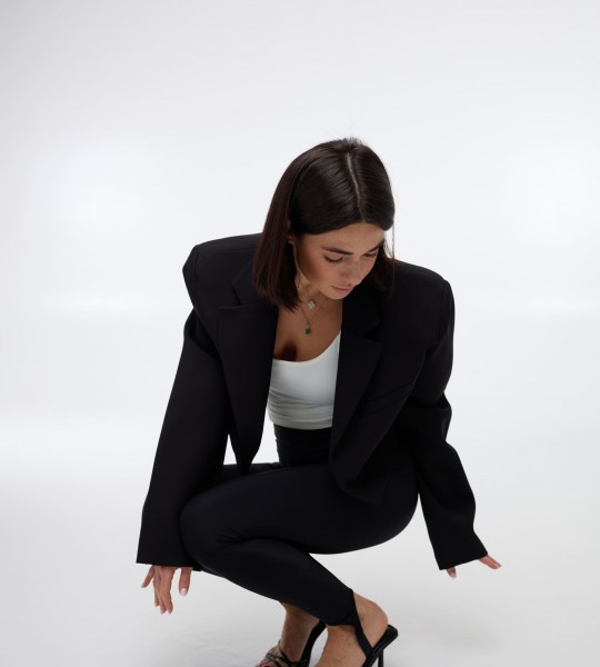 Лосини Sculpt Strap Чорні | Showroom By Nona — зображення 4 Лосини Sculpt Strap Чорні | Showroom By Nona — зображення 4