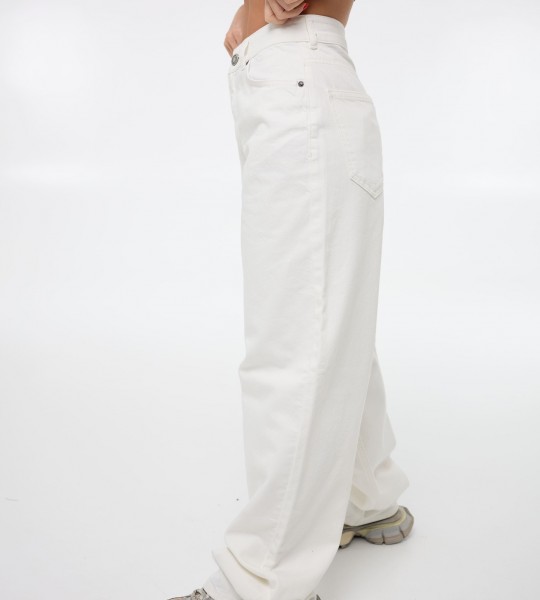 Джинси вільного крою Clean Fit Білі | Showroom By Nona — зображення 2