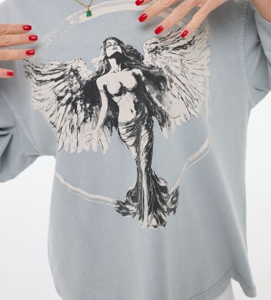 Футболка Angel Graphic Блакитна | Showroom By Nona — зображення 6
