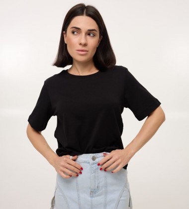 Футболка Comfort Cotton Чорна | Showroom By Nona