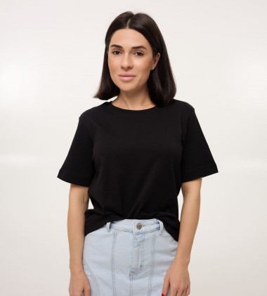 Футболка Comfort Cotton Чорна | Showroom By Nona — зображення 2