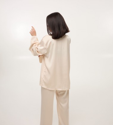 Костюм Silk Touch Молочний | Showroom By Nona — зображення 6