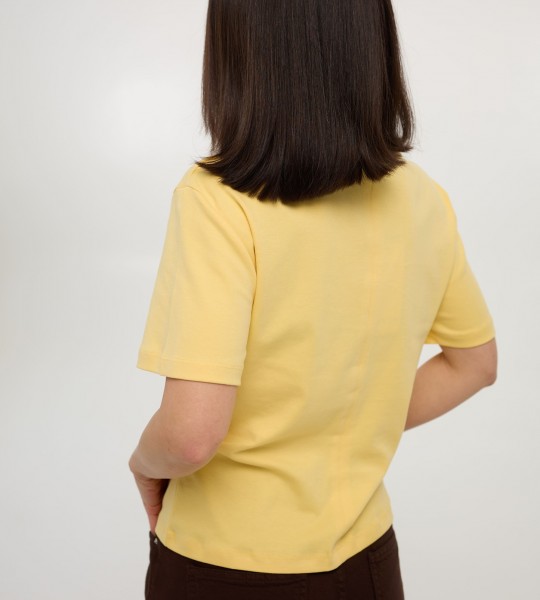 Футболка Classic Center Seam Жовта | Showroom By Nona — зображення 3