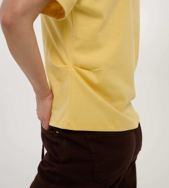 Футболка Classic Center Seam Жовта | Showroom By Nona — зображення 4