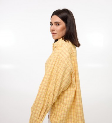 Сорочка Oversize з асиметричним розрізом Жовта | Showroom By Nona — зображення 4