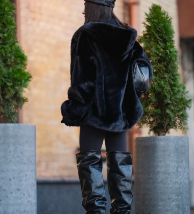 Шуба Fur Noir Luxe Hood Чорна | Showroom By Nona — зображення 8 Шуба Fur Noir Luxe Hood Чорна | Showroom By Nona — зображення 8