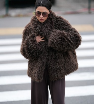 Шуба Cloud Chocolate | Showroom By Nona — зображення 7 Шуба Cloud Chocolate | Showroom By Nona — зображення 7