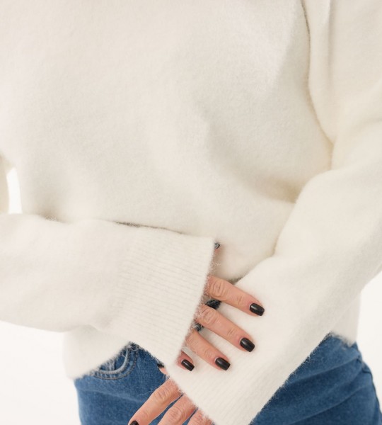 Светр Cozy Aura Білий | Showroom By Nona — зображення 2 Светр Cozy Aura Білий | Showroom By Nona — зображення 2