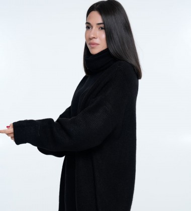 Светр Oversize Warm Hug Чорний | Showroom By Nona — зображення 4 Светр Oversize Warm Hug Чорний | Showroom By Nona — зображення 4