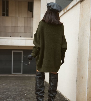 Светр Oversize Warm Hug Хакі | Showroom By Nona — зображення 6 Светр Oversize Warm Hug Хакі | Showroom By Nona — зображення 6