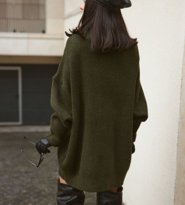 Светр Oversize Warm Hug Хакі | Showroom By Nona — зображення 7 Светр Oversize Warm Hug Хакі | Showroom By Nona — зображення 7