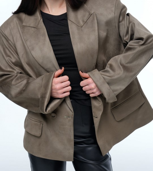 Блейзер Suede Oversize Milano Olive | Showroom By Nona — зображення 3 Блейзер Suede Oversize Milano Olive | Showroom By Nona — зображення 3