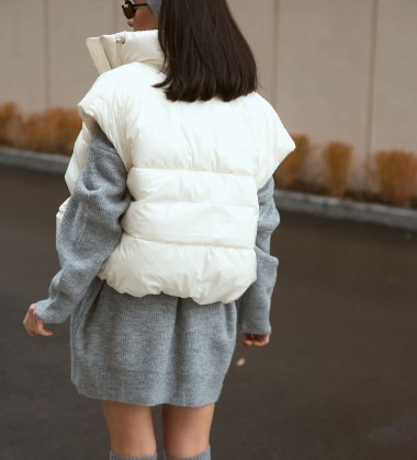 Жилетка Glossy Puff Milk | Showroom By Nona — зображення 4 Жилетка Glossy Puff Milk | Showroom By Nona — зображення 4