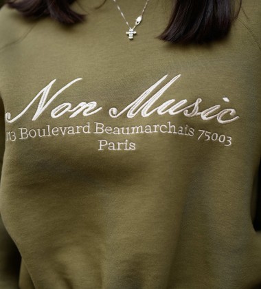 Світшот Non Music Olive | Showroom By Nona — зображення 3 Світшот Non Music Olive | Showroom By Nona — зображення 3