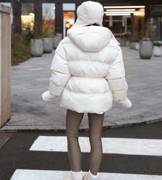 Пуховик Arctic Puff Молочний | Showroom By Nona — зображення 7 Пуховик Arctic Puff Молочний | Showroom By Nona — зображення 7