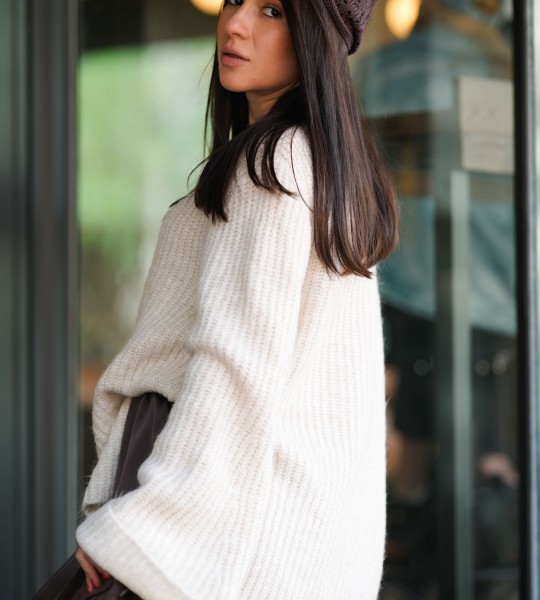 Светр Cloud Form Knit Вівсяний | Showroom By Nona — зображення 3