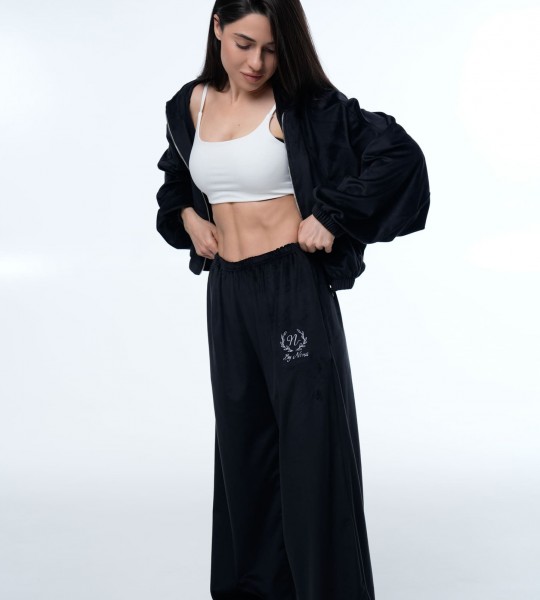 Костюм Velvet Crest By Nona Black | Showroom By Nona — зображення 2