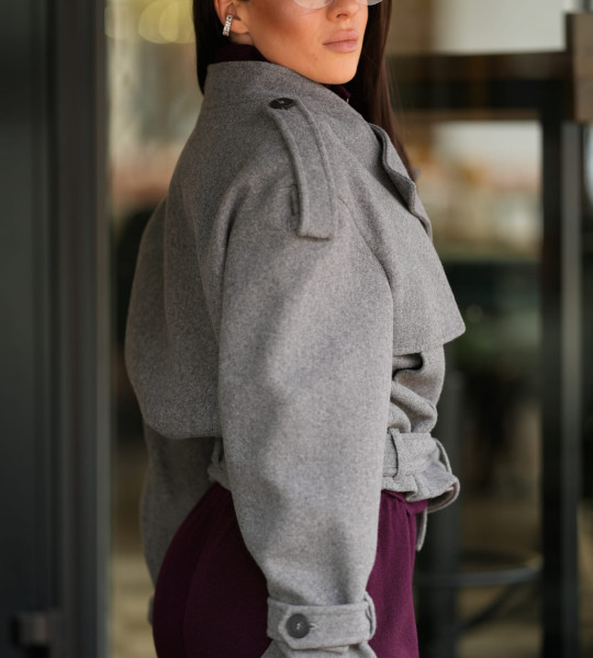 Жакет Cropped Trench Wool Blend Grey | Showroom By Nona — зображення 4 Жакет Cropped Trench Wool Blend Grey | Showroom By Nona — зображення 4