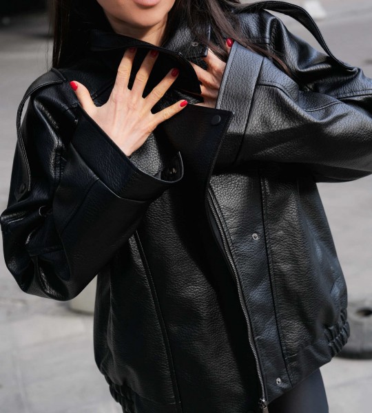 Куртка Urban Edge Leather Чорна | Showroom By Nona — зображення 2 Куртка Urban Edge Leather Чорна | Showroom By Nona — зображення 2