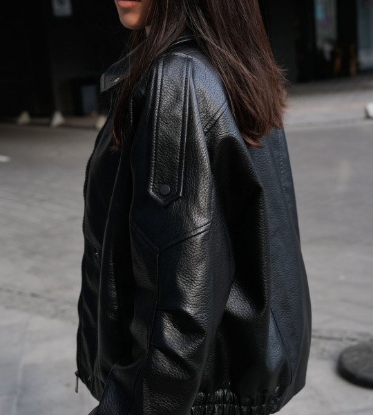 Куртка Urban Edge Leather Чорна | Showroom By Nona — зображення 5 Куртка Urban Edge Leather Чорна | Showroom By Nona — зображення 5